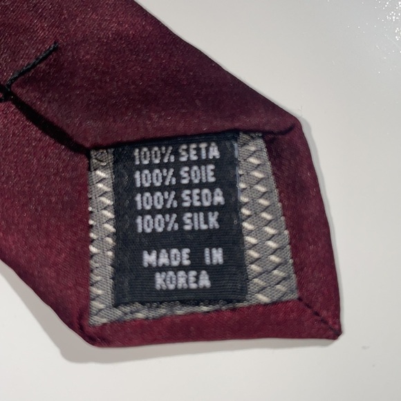 Vintage Dimoggio Gold Handmade Pure silk red and Gray tie. - Picture 5 of 7